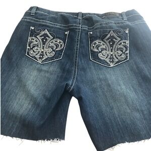 Womens Zco Jeans Size 22 Demim Embellished Shorts 19" Across‎ Distressed Bling